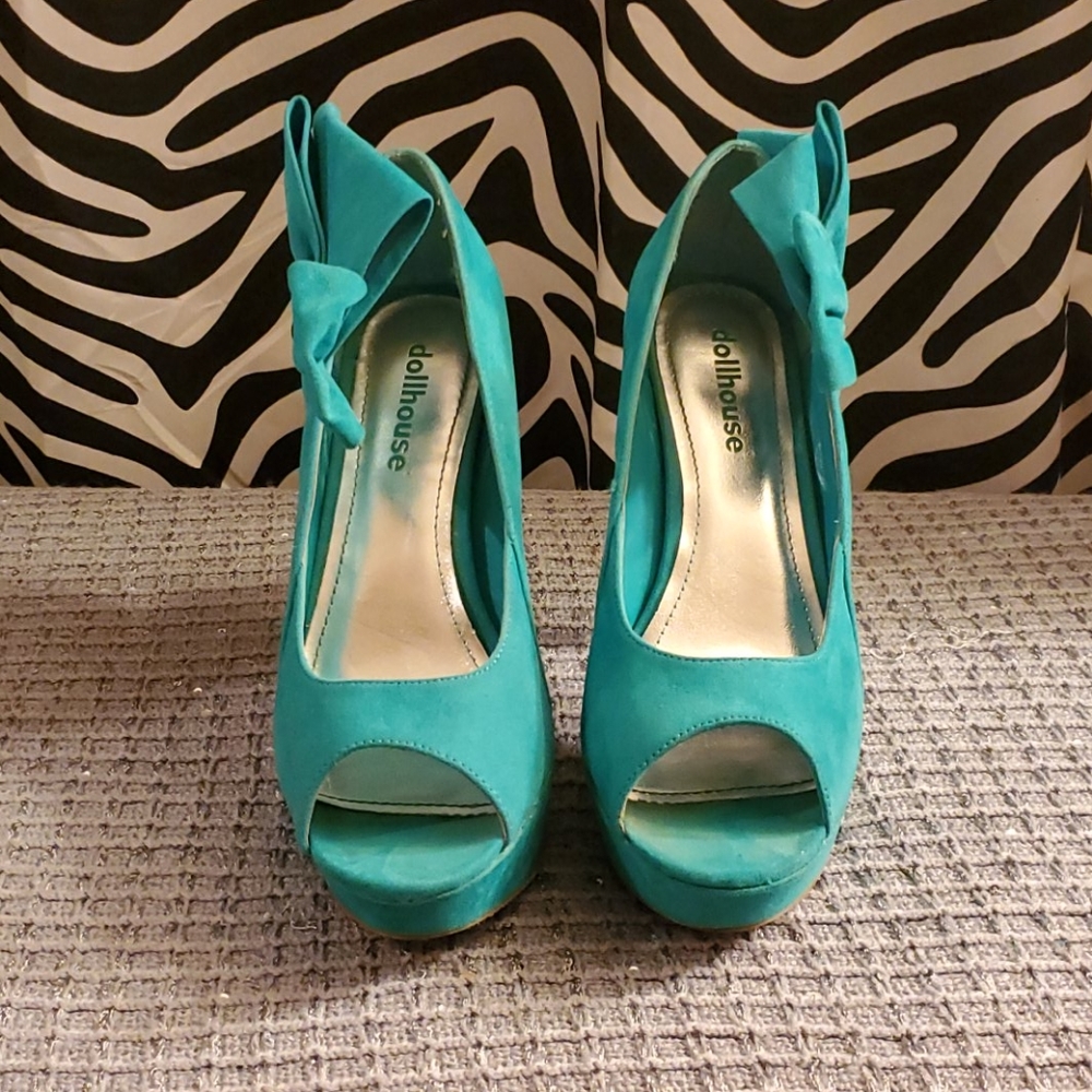 Open-toe Heels